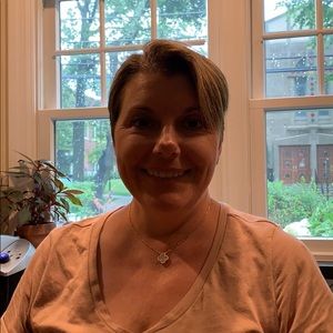 Meet your Posher, Debra